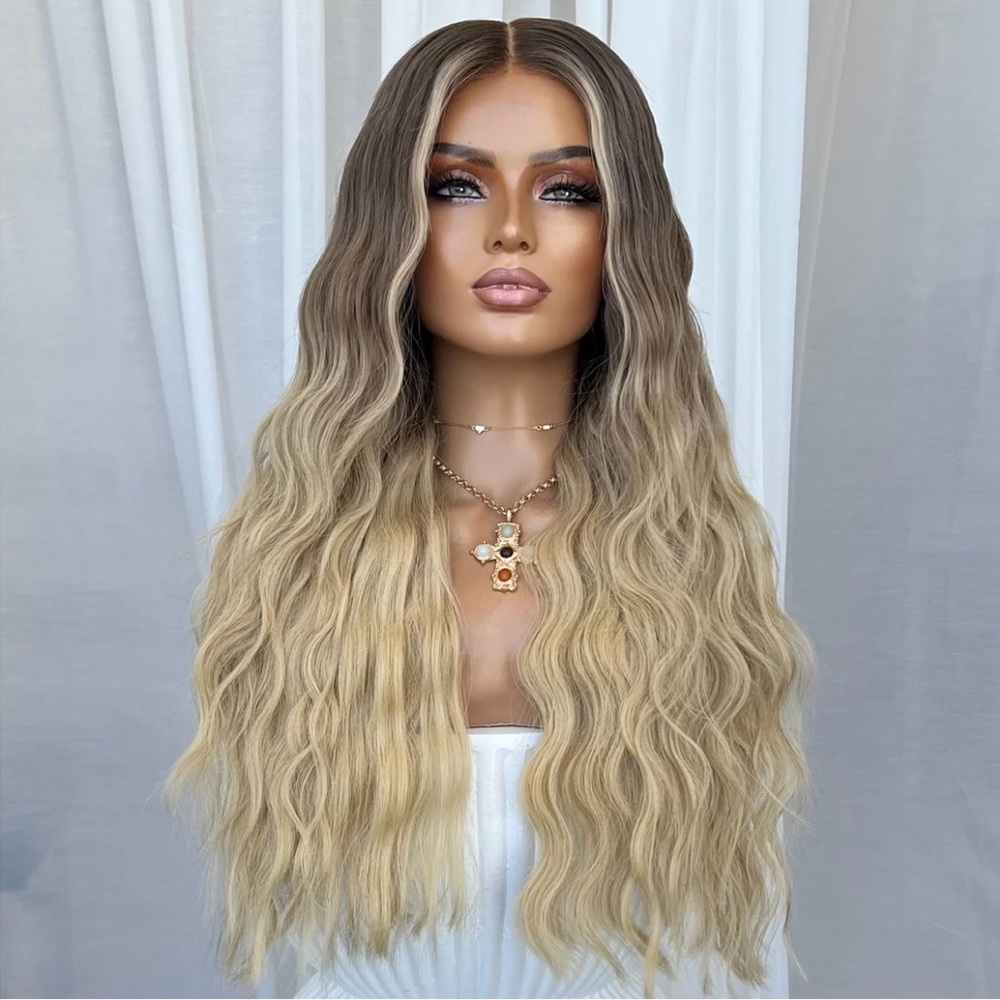 FREEDOM COUTURE Alina HD Front Lace Wig